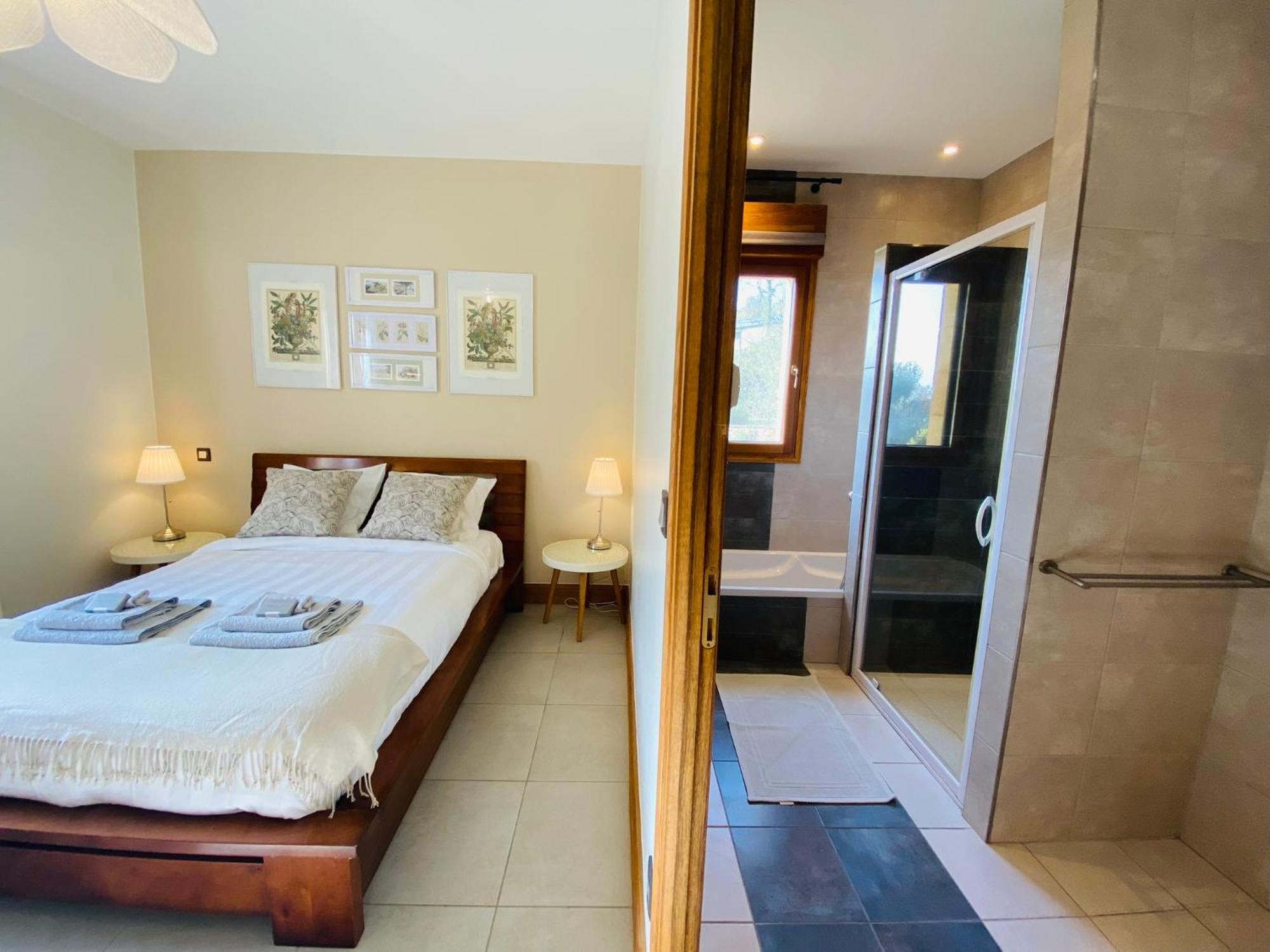 Le Hibou Heureux Bed and Breakfast Bézenac Buitenkant foto