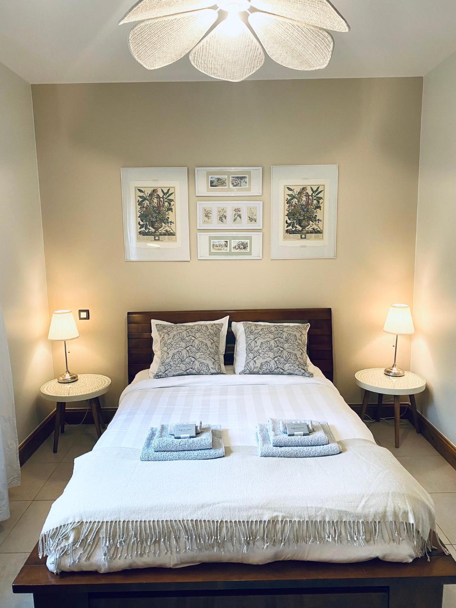 Le Hibou Heureux Bed and Breakfast Bézenac Buitenkant foto