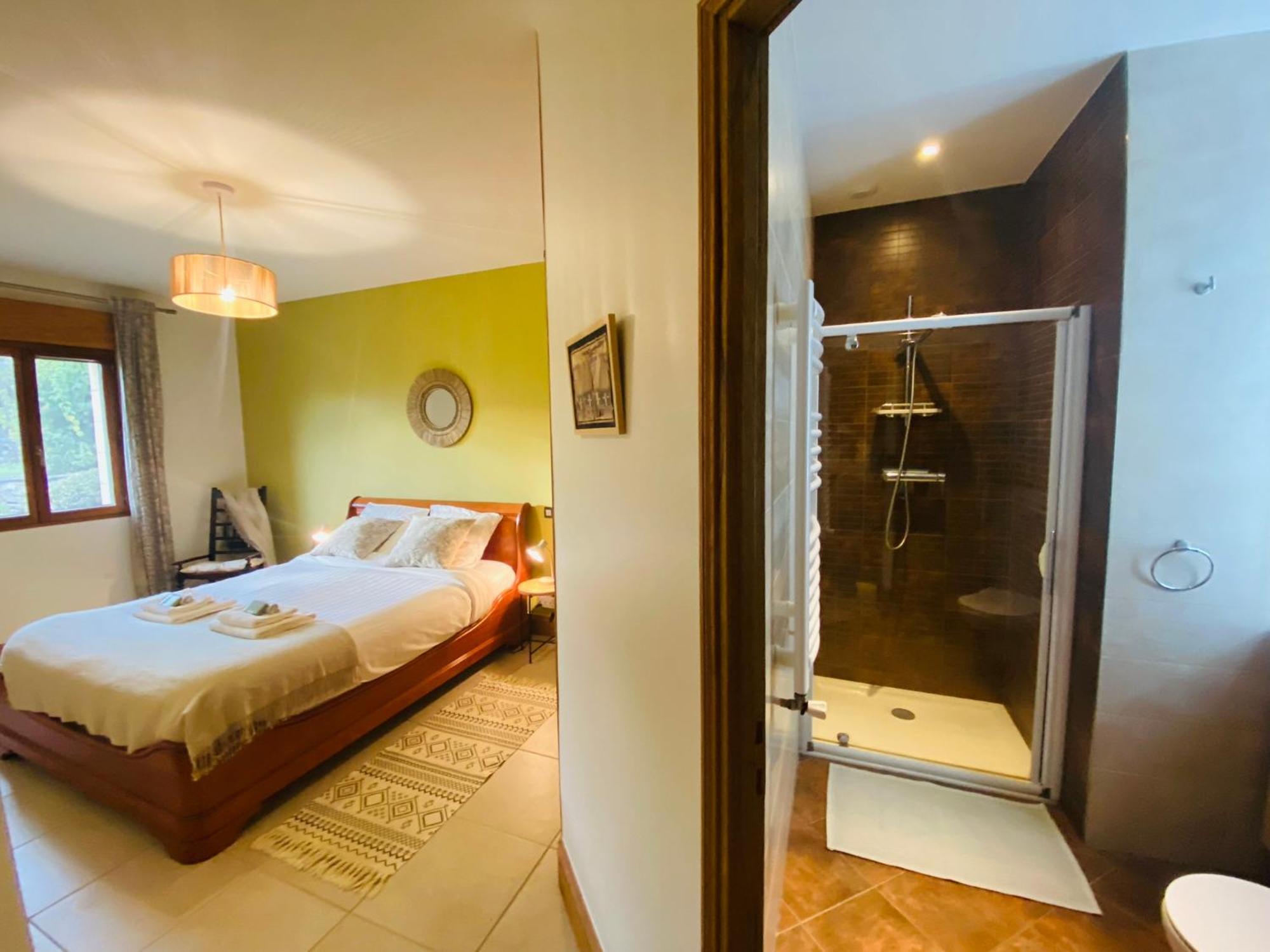 Le Hibou Heureux Bed and Breakfast Bézenac Buitenkant foto